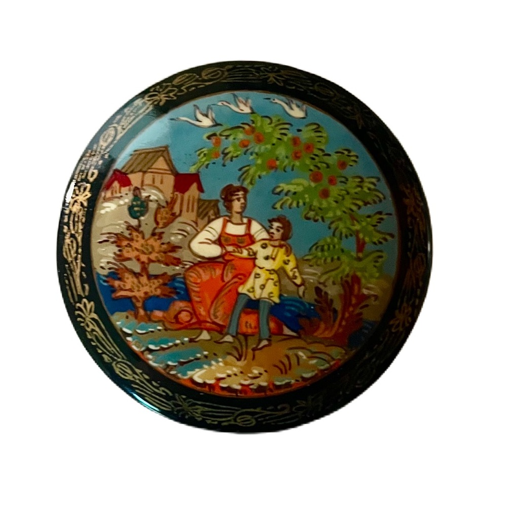 Vintage hand painted Russian lacquered wooden brooch